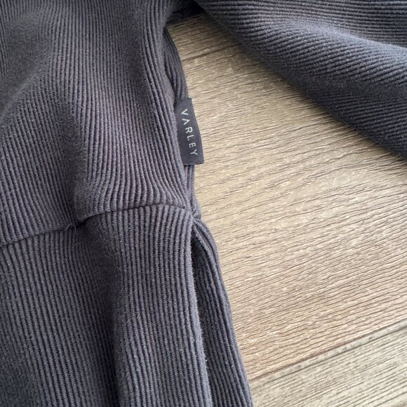 Milano Half-Zip Sweatshirt, Black XS, worn twice - Picture 2 of 4